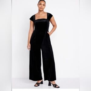 Old Navy Xl Black Velvet Jumpsuit